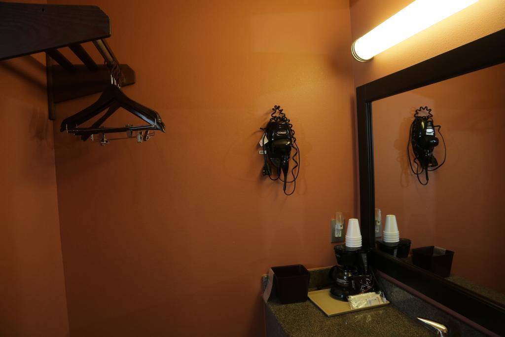 Theroff'S Motel Washington エクステリア 写真