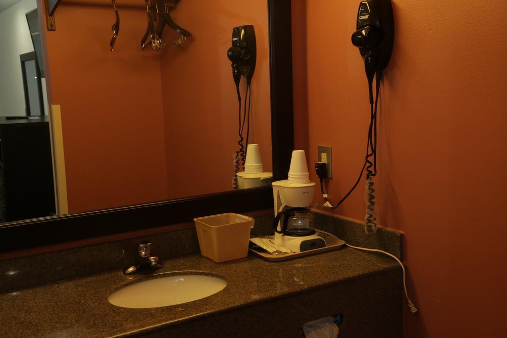 Theroff'S Motel Washington エクステリア 写真