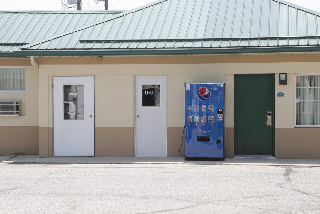 Theroff'S Motel Washington エクステリア 写真
